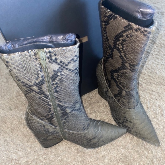 Yeezy season 7 Python boots - Picture 3 of 7